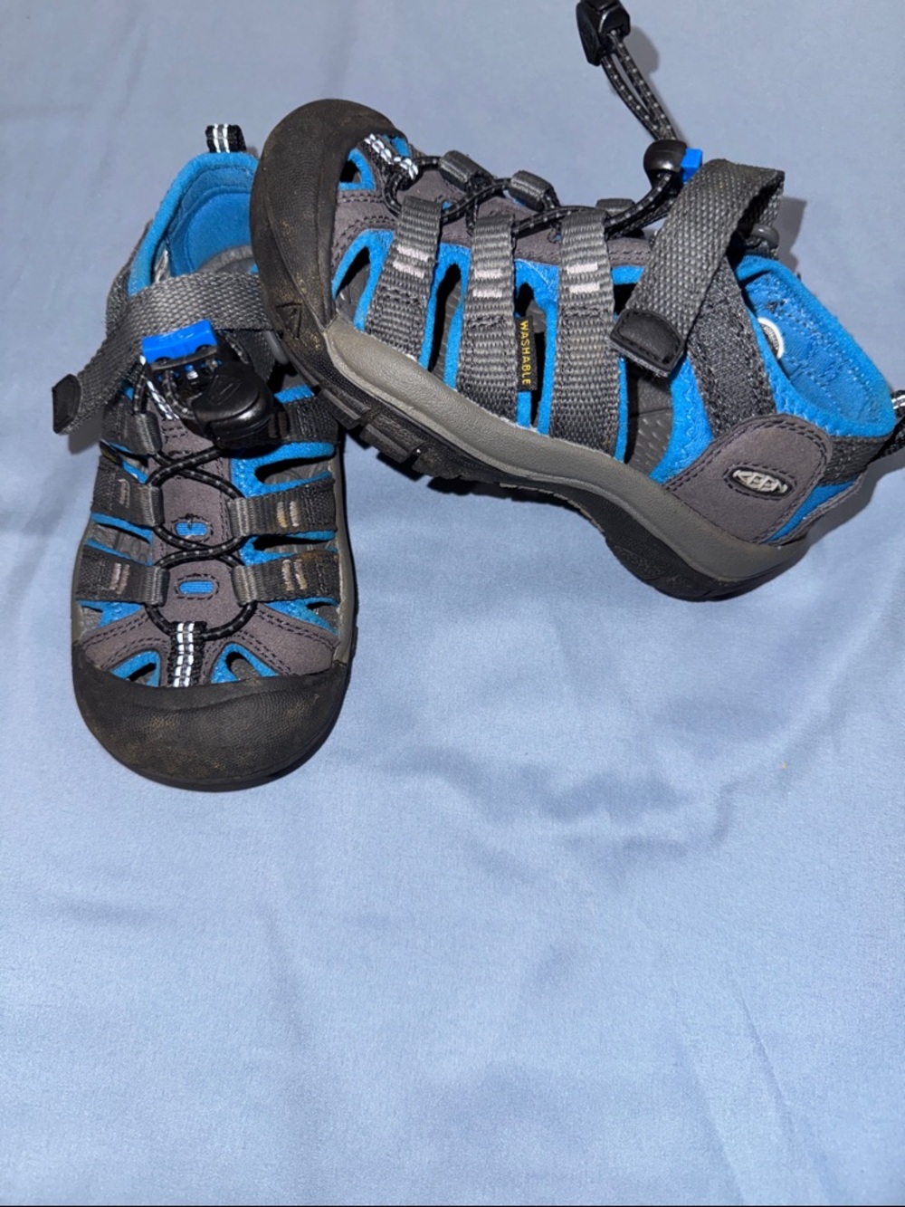 KEEN Kids Gray and Blue Closed-Toe Outdoor Sandals